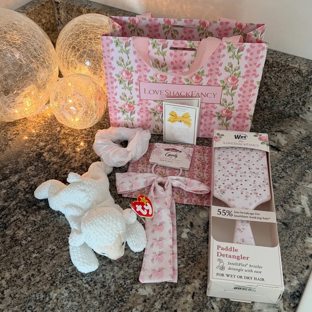 LoveShackFancy x Wet Brush, Ty & LSF x Goody Giftable Bag🎀